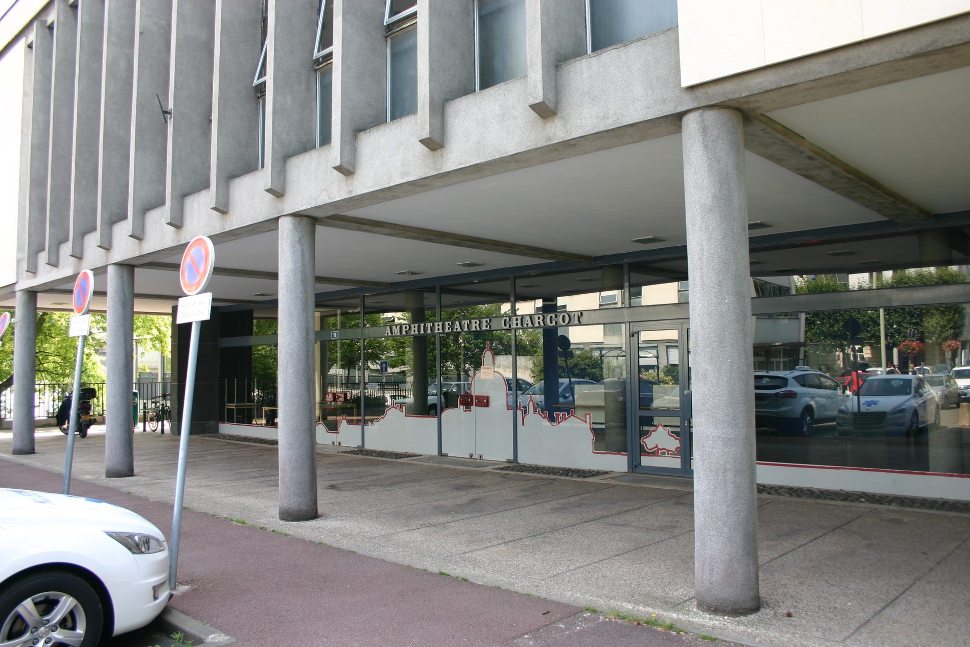 Hopital%20de%20la%20Salpetriere%2C%20Paris%20-%2012.JPG